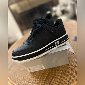 Nike Air Force 1 ‘Bold Air Black White’